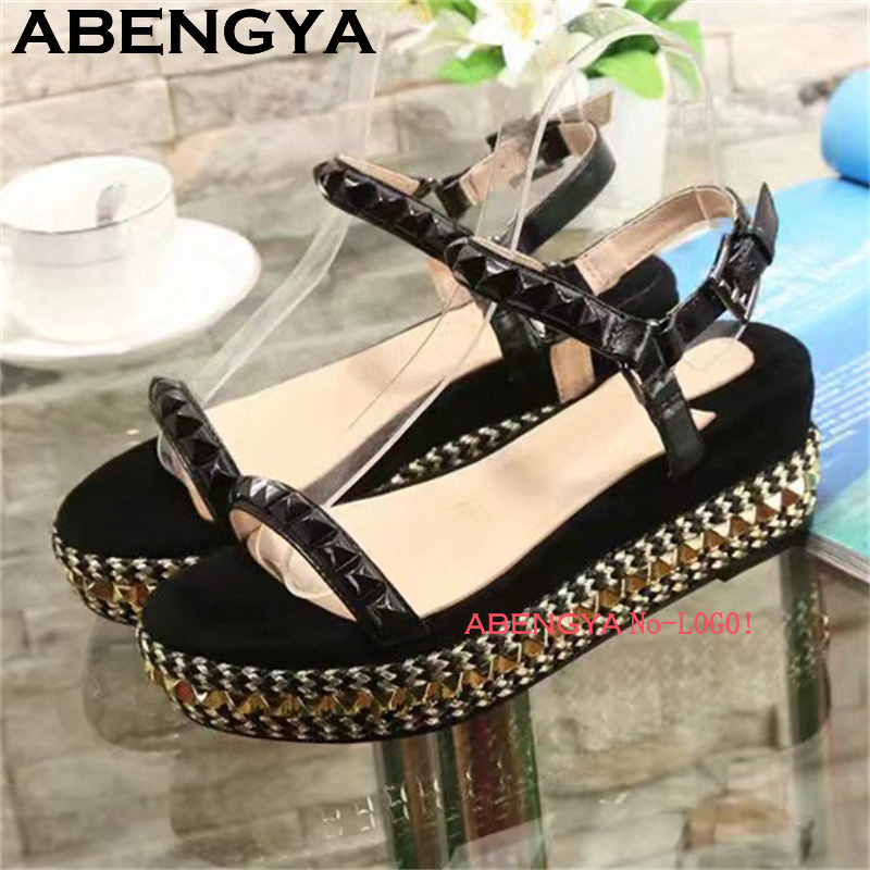 Classic Fashion Thick Sole Pla - Leather Classic Strap recensie en prijs
